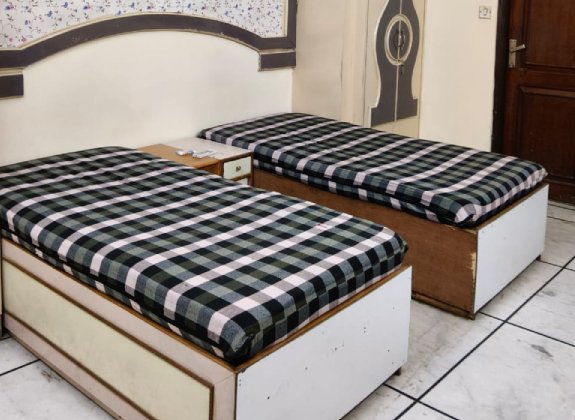 Single / Double / Shared Rooms